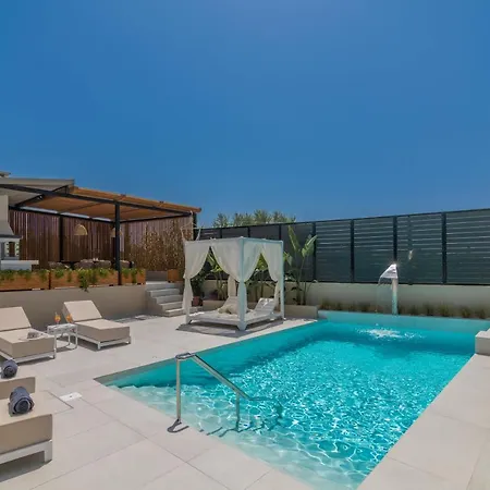Villa Fratelli Villa, With Heated Pool & Whirlpool, By Thinkvilla Áyios Kírikos
